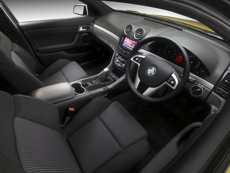 Holden Commodore SS V 2010 года  (фото 8 из 16)